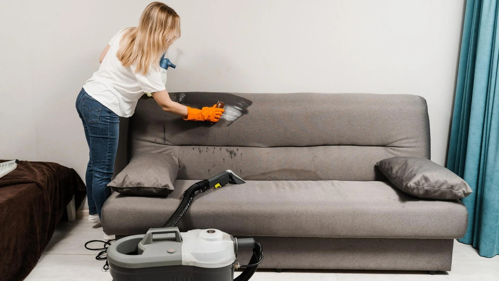 Sofa Cleaning Dubai – Affordable Luxury Cleaning for Every Home