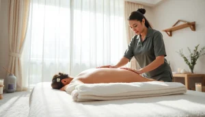 평온한 분위기의 조용한 스파 환경에서 수행되는 휴 relaxing 마사지 치료.